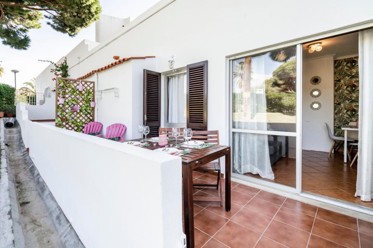 Apartment Cosy By The Pool