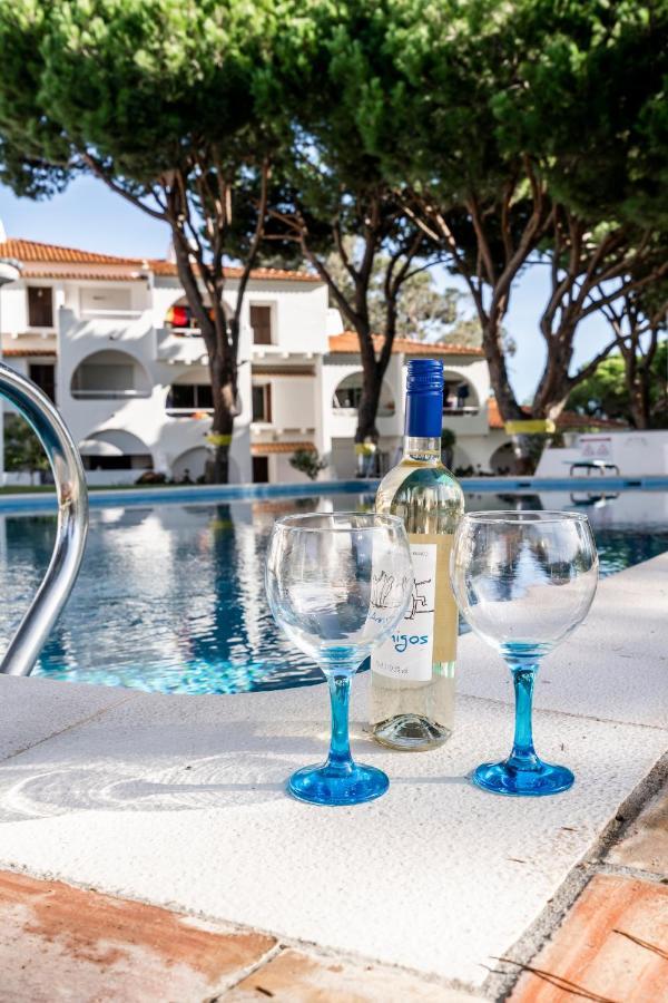 Cosy By The Pool Apartment Quarteira